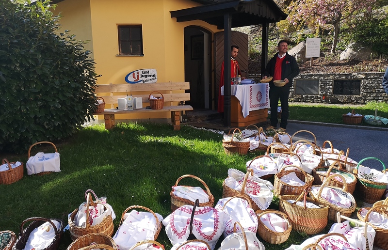 Osterspeisensegnung / DdA_Design Bei der Barbarakapelle in Schrems