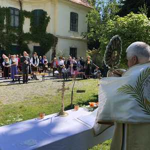 Fronleichnam unter schönem Himmel